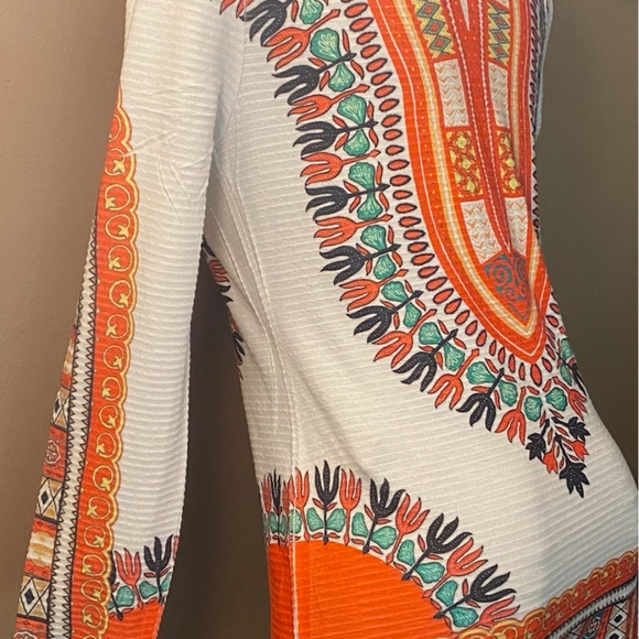 A real nice bright colored orange and brown white - Picture 2 of 3